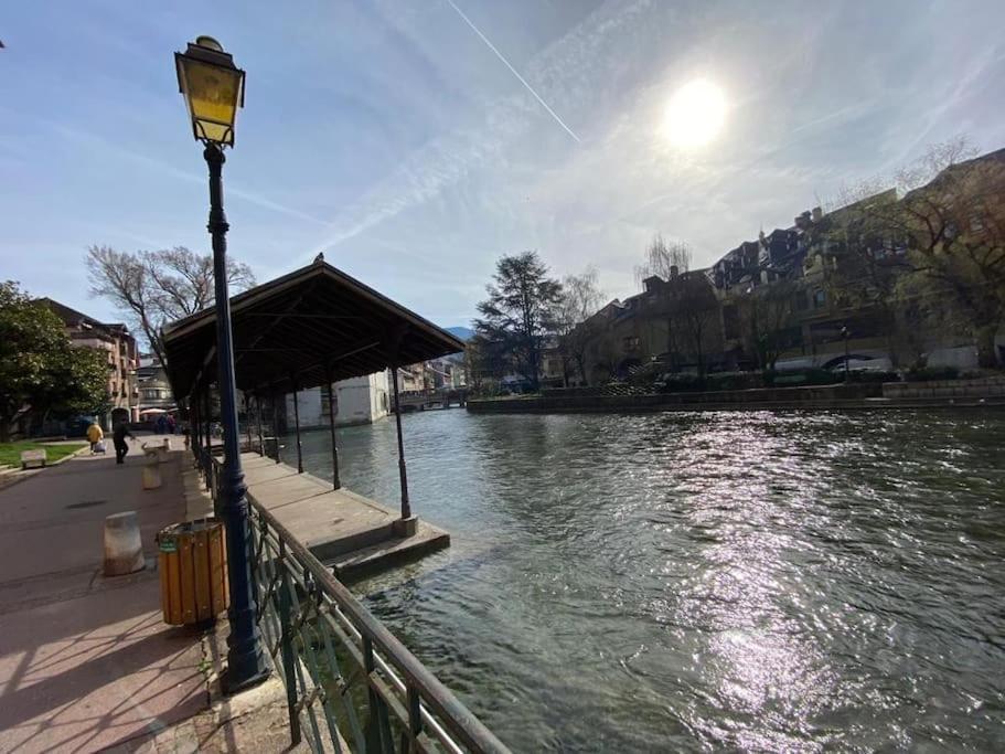 Quai Des Cordeliers, Balcon Et Vieille Ville Annecy Eksteriør billede