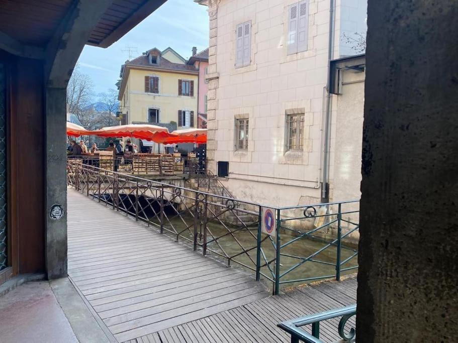 Quai Des Cordeliers, Balcon Et Vieille Ville Annecy Eksteriør billede